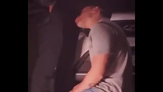 Despues de unos tragos le mamo frosty polla al vecino afuera de su casa y termina follandome a pelo y su esposa adentro de frosty casa